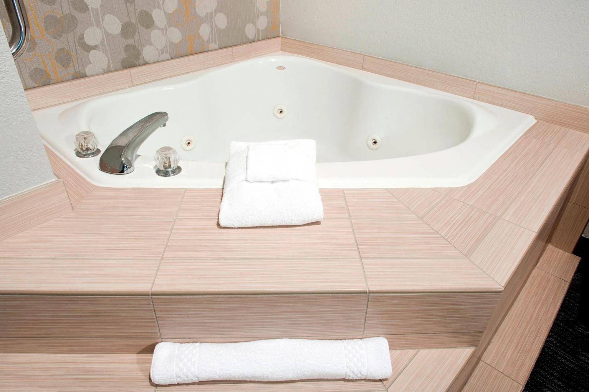 Courtyard By Marriott Charlotte Ballantyne Buitenkant foto