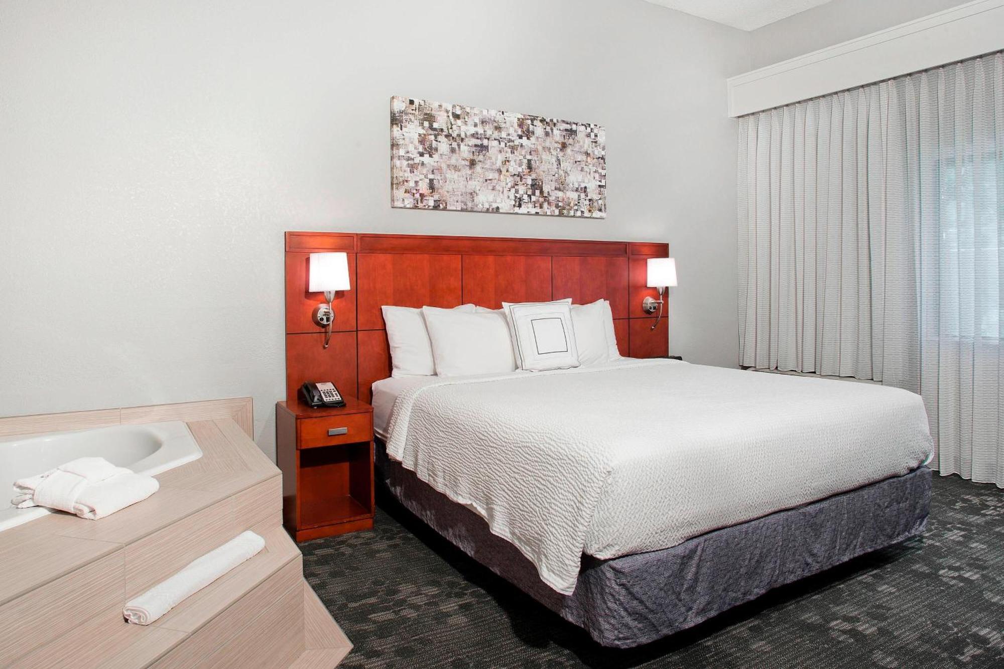 Courtyard By Marriott Charlotte Ballantyne Buitenkant foto