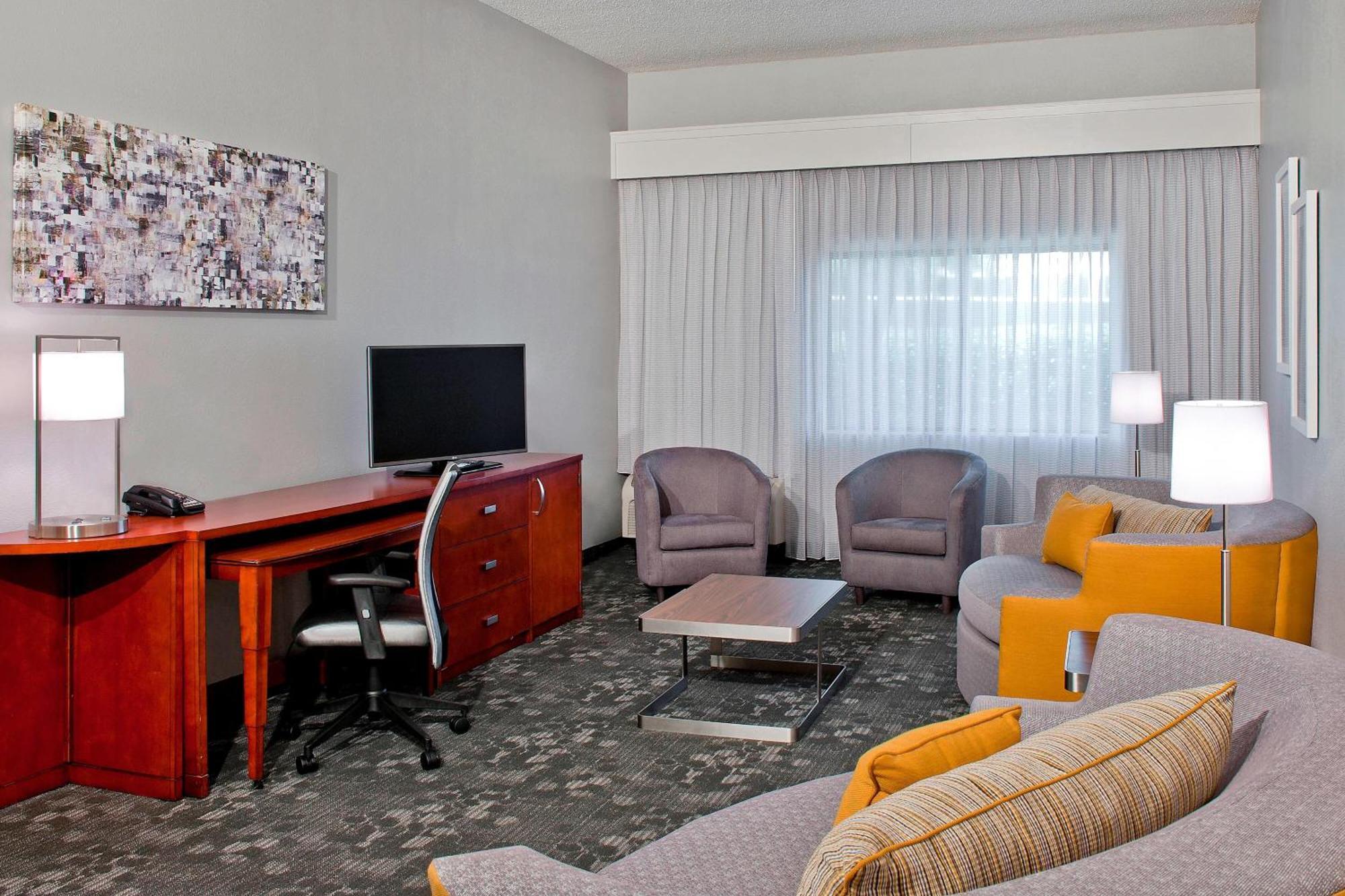 Courtyard By Marriott Charlotte Ballantyne Buitenkant foto